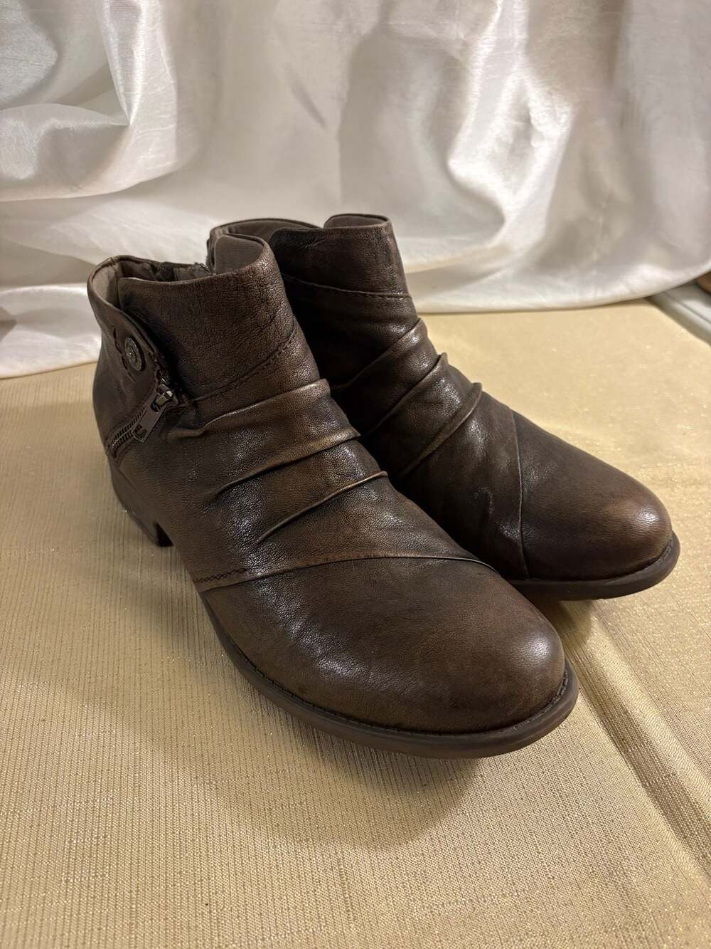 Earth Leather Ruched Ankle Booties